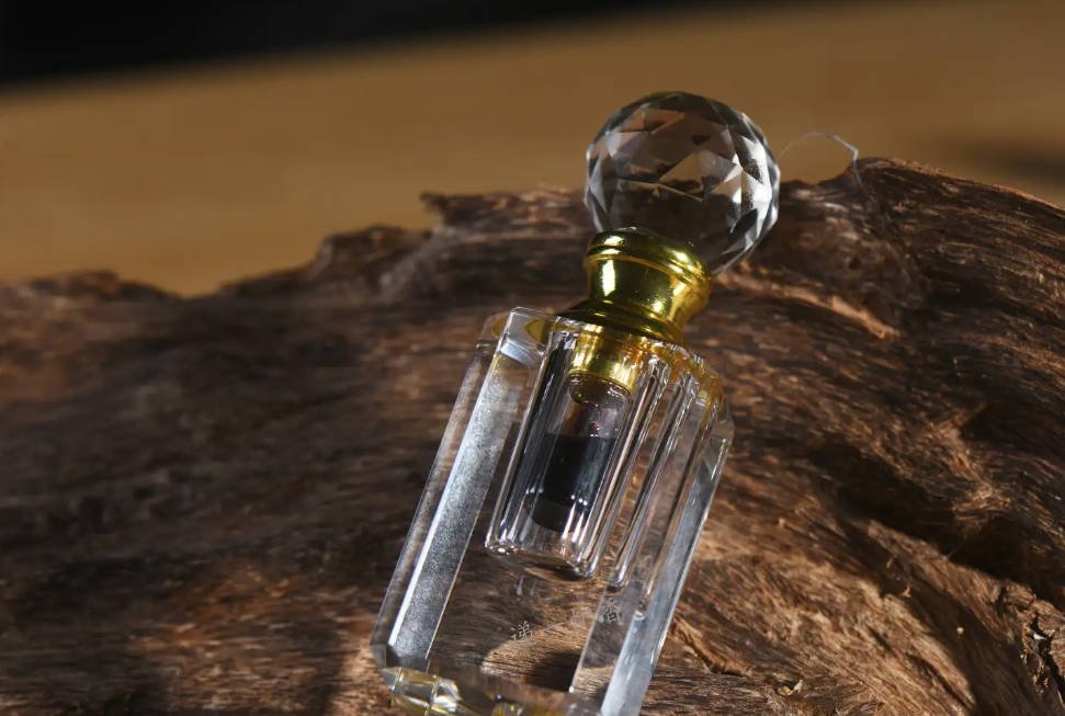 Agarwood Essential Oil — wholesale agarwood product image 1