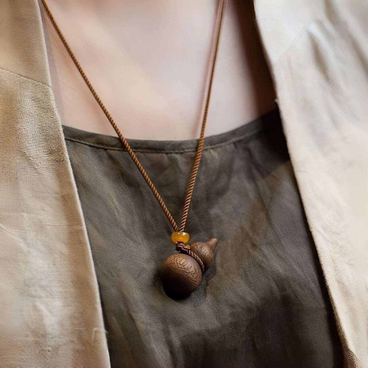 Joyería de agarwood — image 4