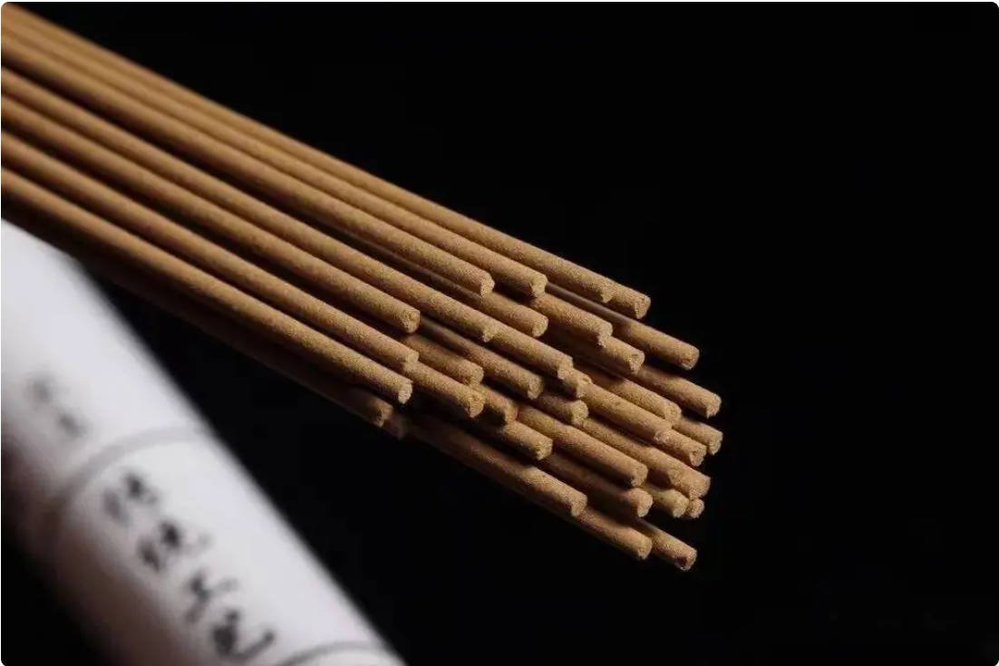Arabic Incense Sticks — Arabic-style agarwood incense sticks — longer format, bolder oud fragrance for Middle Eastern markets. | agarwood wholesale Guangdong China