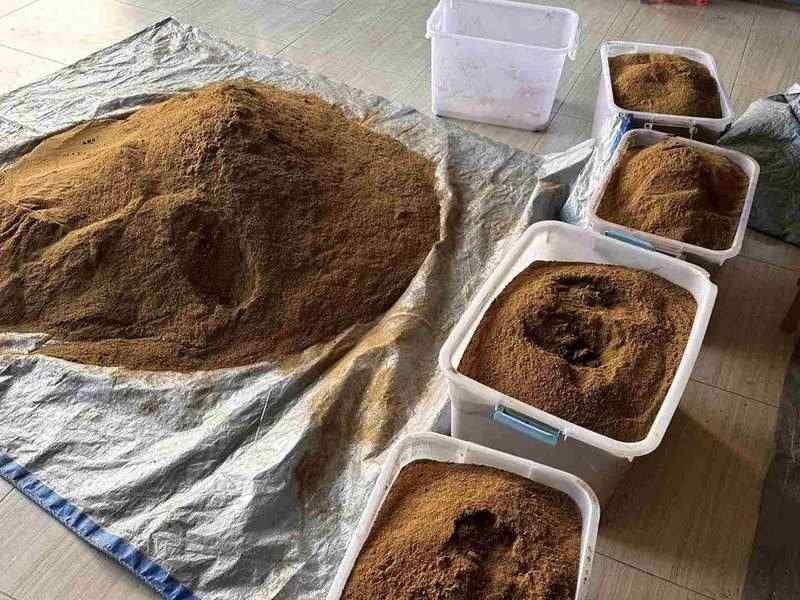 Agarwood powder uses start with the grind: finely milled agarwood powder for incense sticks and cones