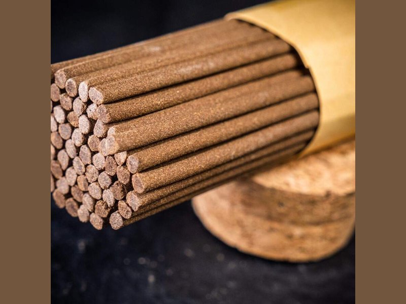 Agarwood incense sticks, the agarwood side of the agarwood vs sandalwood incense choice for temples and retailers